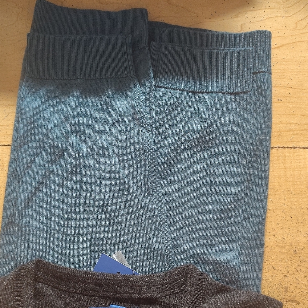 Apt. 9 Charcoal and Teal Sweater - Picture 2 of 3